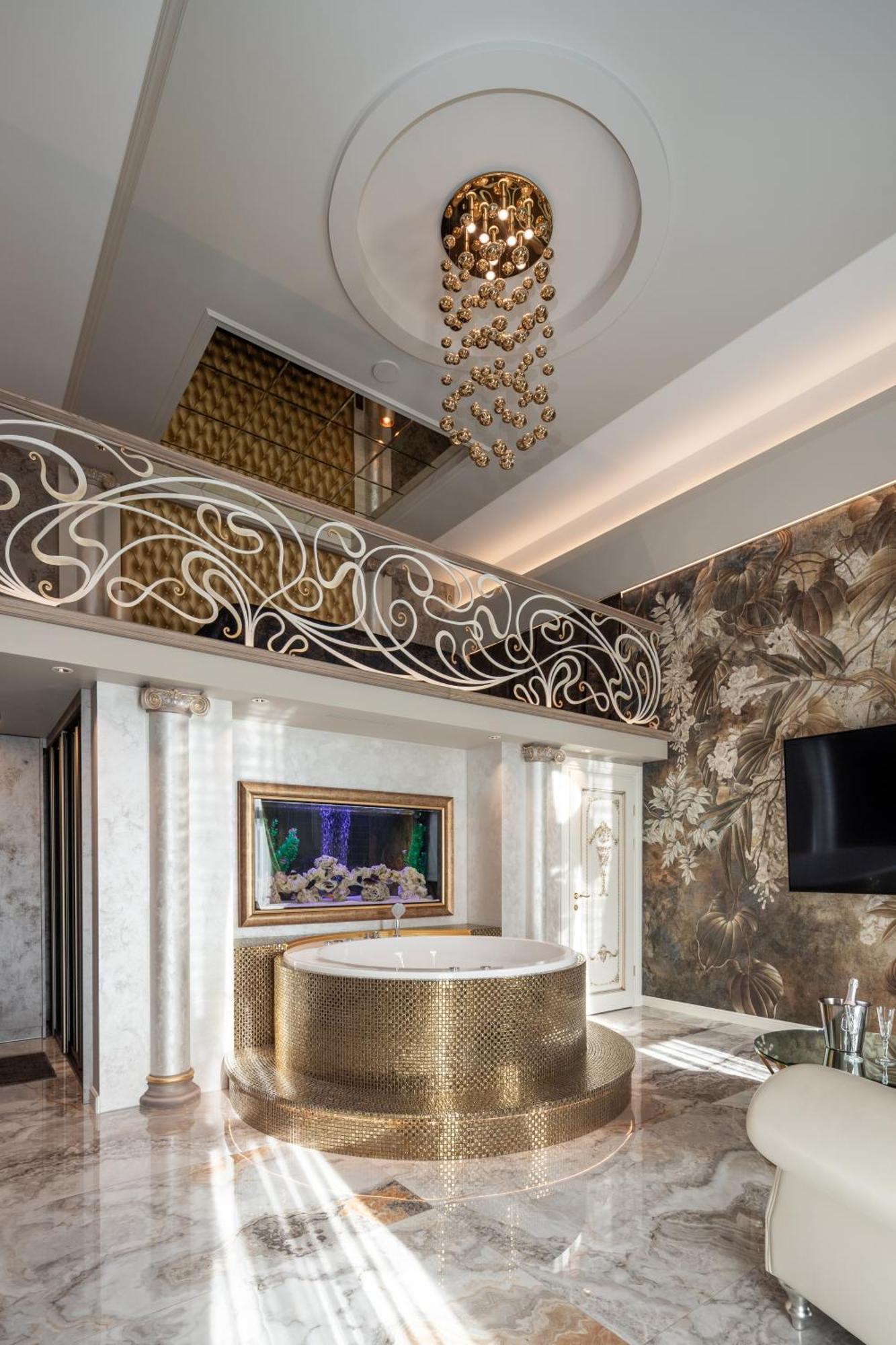 Jacuzzi Exotica Apartment クライペダ エクステリア 写真
